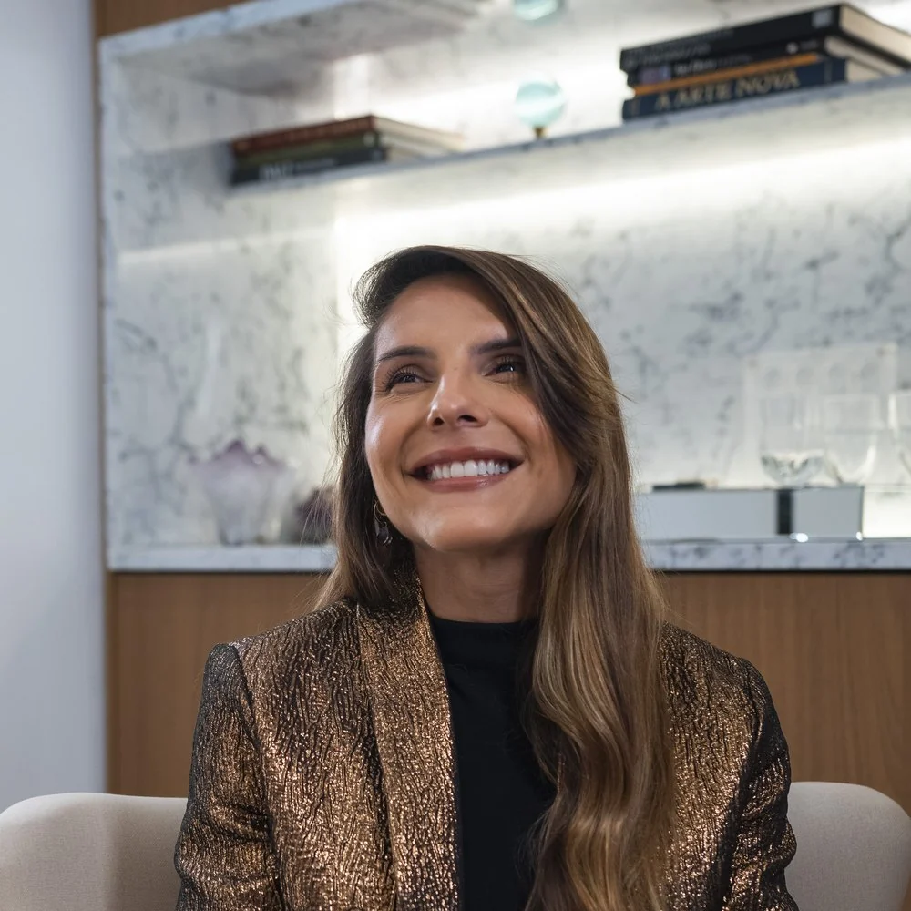 Dra. Jéssica Cardoso na poltrona do consultório